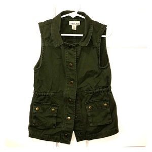 Girls button up vest